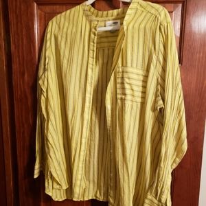 EUC xxl Old Navy button front shirt yellow